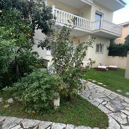 Alio Seaside Maisonette, Steps From Diakopto
