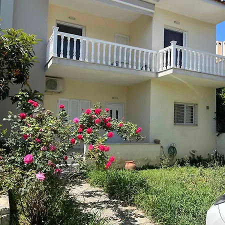 Alio Seaside Maisonette Country house *