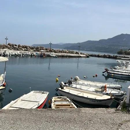 Alio Seaside Maisonette, Steps From