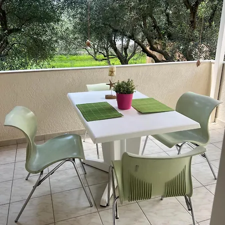 Alio Seaside Maisonette, Steps From * Diakopto