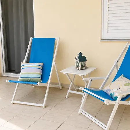 Alio Seaside Maisonette, Steps From Casa de Campo Diakopto