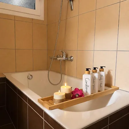 Alio Seaside Maisonette, Steps From