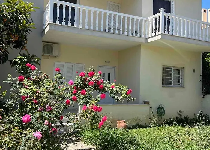 Alio Seaside Maisonette Country house *